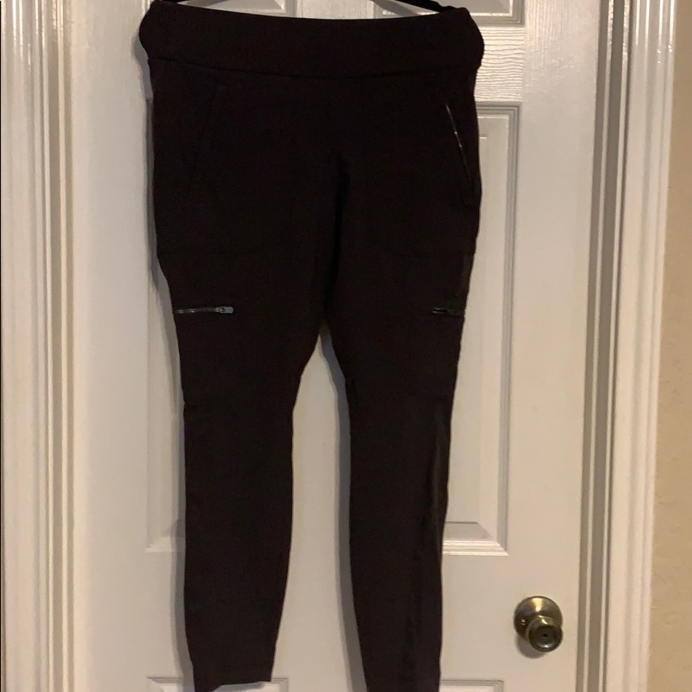 Charcoal gray Athleta cargo hiking pants